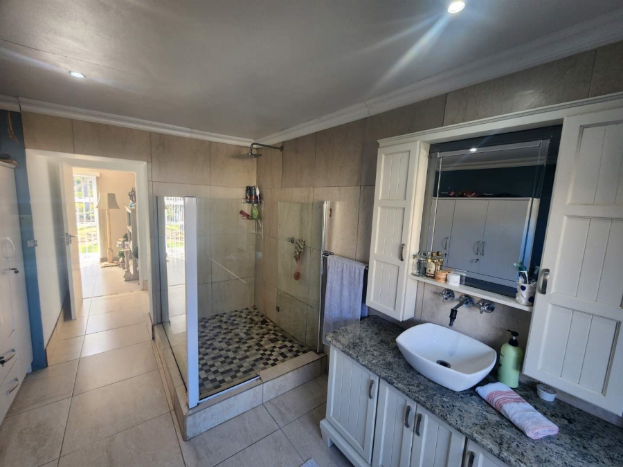 3 Bedroom Property for Sale in Stilbaai Western Cape